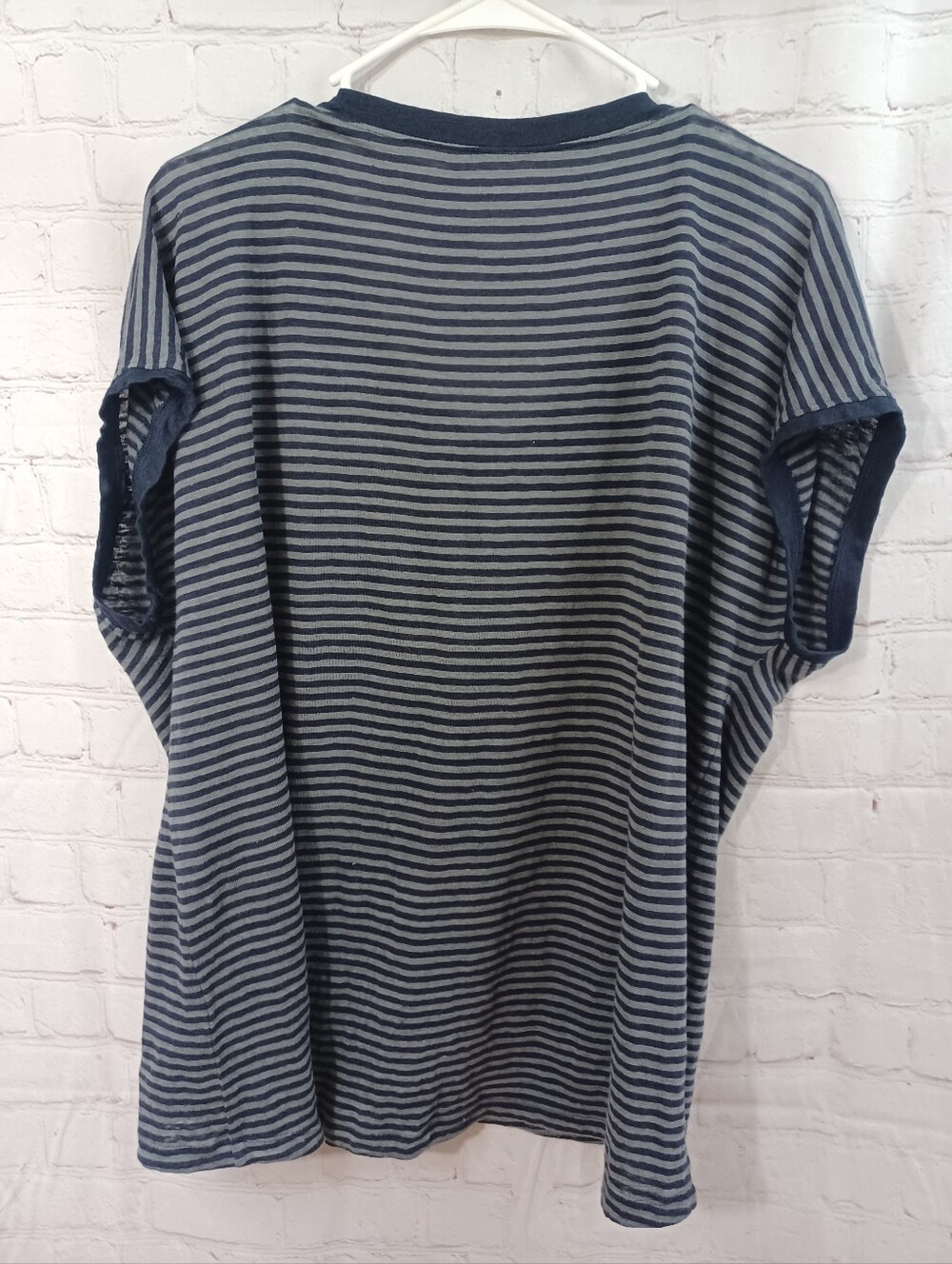 Eileen Fisher 100% Linen Gray Navy Striped Boxy Tee Top Large L - Picture 6 of 10